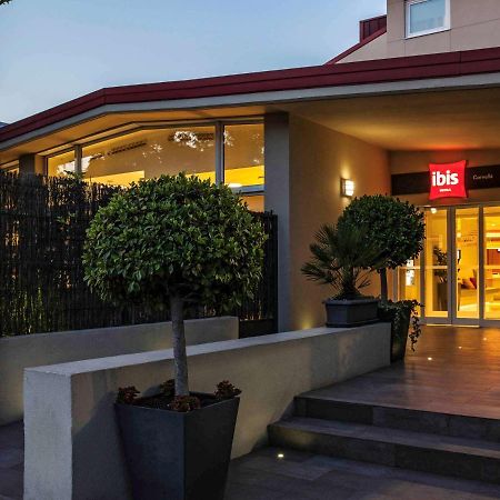 Hotel Ibis Cornella Cornellà de Llobregat Exterior foto